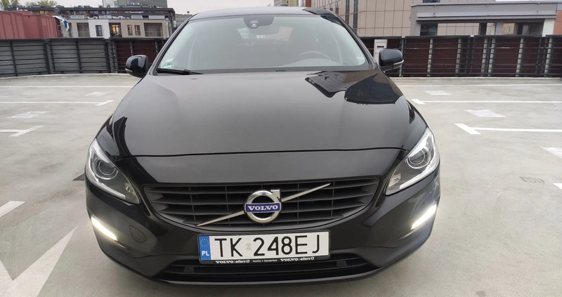 Volvo V60 cena 49900 przebieg: 249000, rok produkcji 2015 z Kielce małe 407